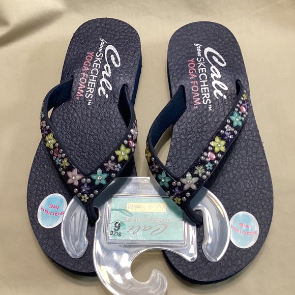 NWT Skechers Cali Meditation Daisy Delight flip flops - Picture 2 of 13